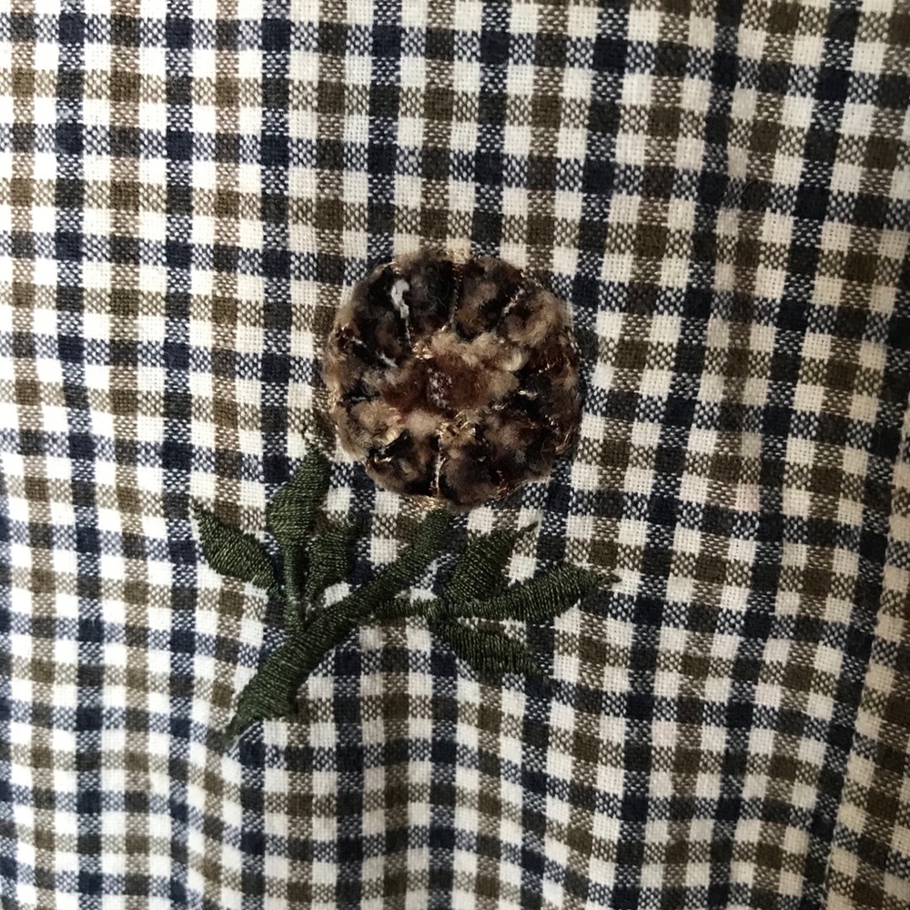 VINTAGE 😍 Maggie & Max Velvet Floral Plaid Button Down - Picture 5 of 7